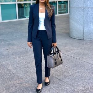 Theory navy blue collarless wool suit size 0